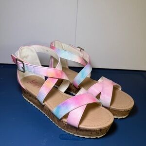 NEW with tags JellyPop Girls Wedge Rainbow Sandal  Size 5